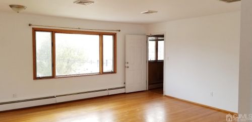 36 Campbell Ave, Edison NJ  08817-3407 exterior