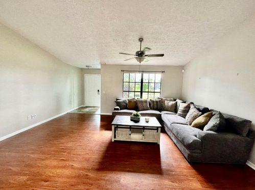 507 Aster Rd, Fort Pierce FL  34953-2904 exterior