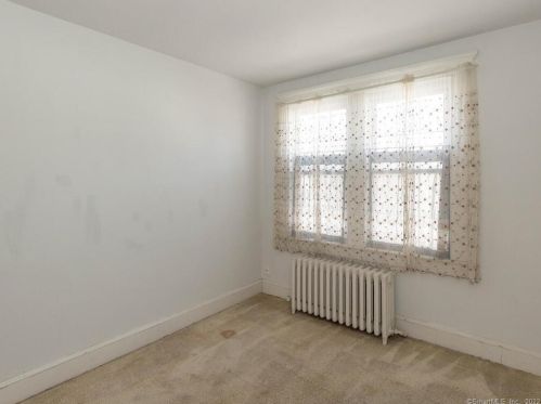 62 Lorenzo St, Torrington CT 06790-3644 exterior