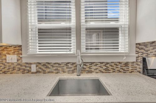 13 Ctr St, Locust NJ 07760-1712 exterior