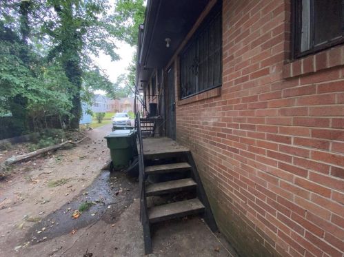 1076 Donnelly Ave, Atlanta GA 30310-3353 exterior