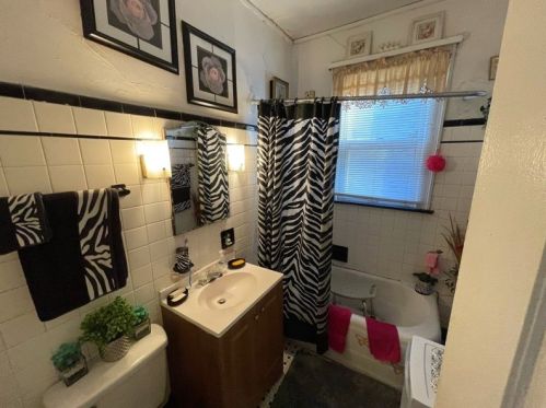 7925 May St, Chicago IL exterior