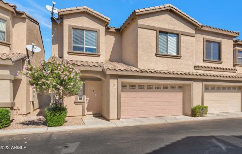 3006 37th St, Phoenix, AZ 85018-7019