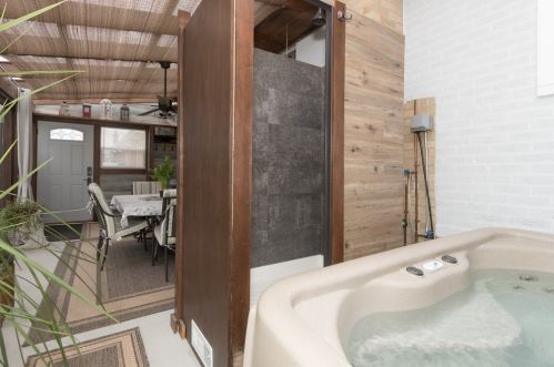 4834 Hawthorne Ave, Hillside IL 60162-1008 exterior