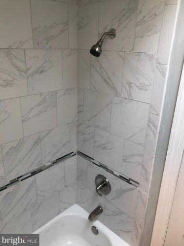 437 Godfrey Ave, Philadelphia PA 19126-3834 exterior