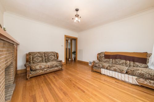 3657 Artesian Ave, Chicago IL 60645-5301 exterior