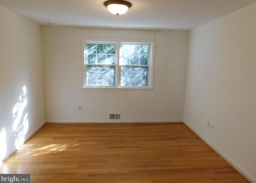 10317 Folk St, Silver Spring MD  20902-3857 exterior