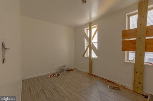 1702 22nd St, Philadelphia PA 19140-3831 exterior