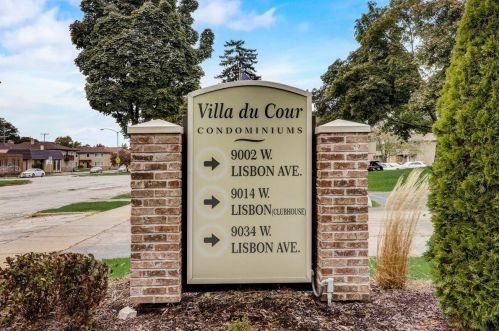 9002 Lisbon Ave, Milwaukee WI  53222-2733 exterior