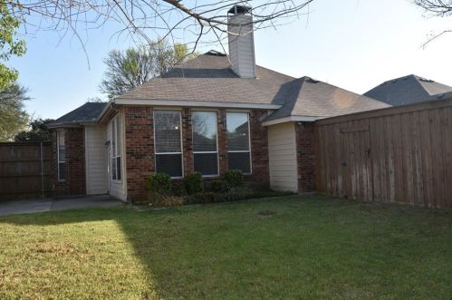 9804 Shelby Pl, Frisco TX 75035-5284 exterior