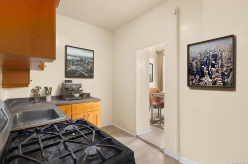 788 Garden St, Bronx NY 10460-1104 exterior