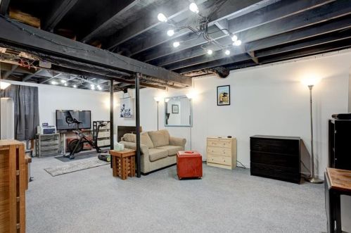 2476 Jefferson Ter, Atlanta GA  30344-2743 exterior