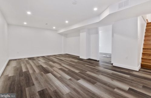 4608 Coachway Dr, Rockville MD  20852-2338 exterior