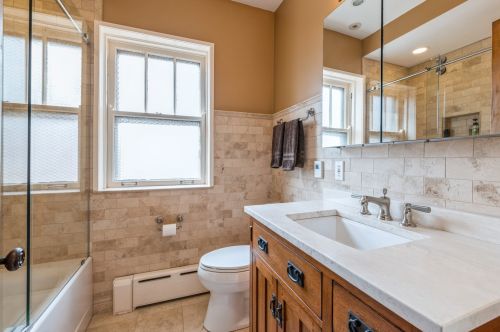 4439 Richmond St, Chicago IL 60622-4356 exterior