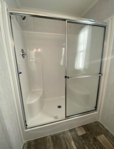 29 Hazel Dr, Concord NH 03301-3426 exterior