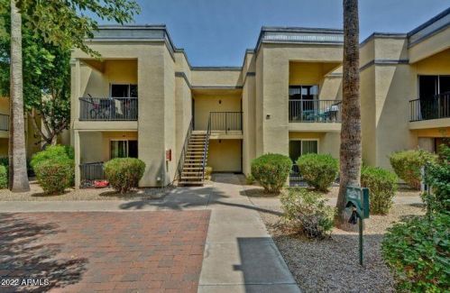 740 Elm St, Phoenix AZ 85013-2416 exterior
