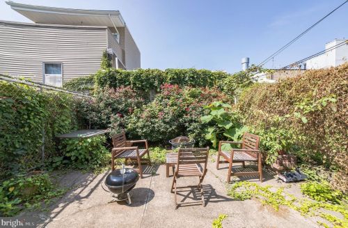 2346 Cumberland St, Philadelphia PA 19132-4119 exterior