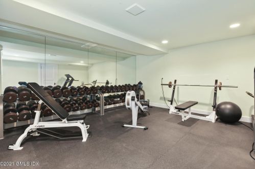 1 North St, Greenwich CT 06831-2701 exterior