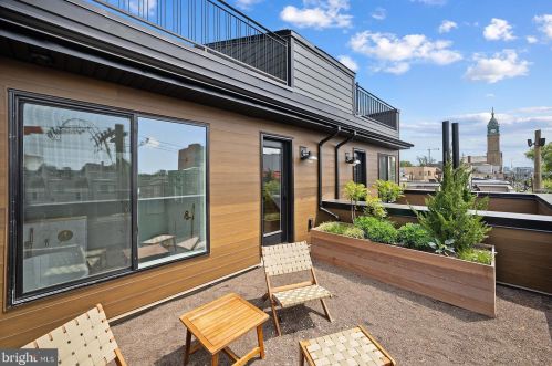 1613 2nd St, Philadelphia PA 19122 exterior