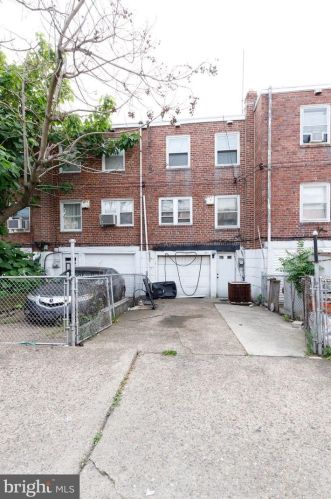 1903 30 St, Philadelphia PA 19121-1818 exterior