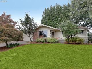 1240 84 Ave, Portland OR  97223-7371 exterior