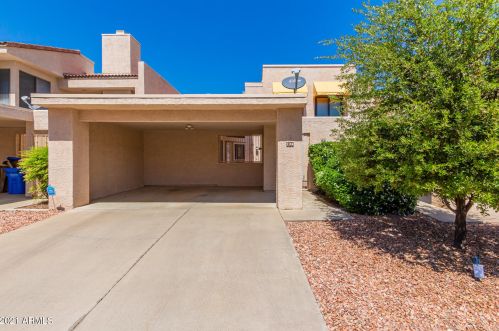 134 Beck Ln, Phoenix, AZ 85022-3088