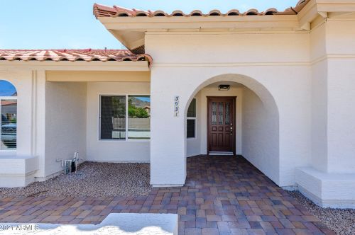 3931 Cholla Canyon Dr, Phoenix, AZ 85044-6637