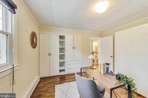 903 Robin Rd, Silver Spring MD  20901-1872 exterior