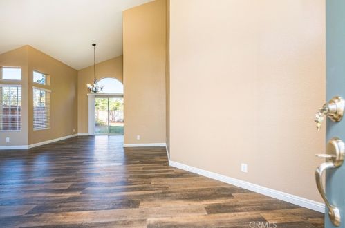 27522 Dandelion Ct, Temecula CA 92591-6126 exterior