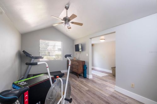 108 Lincoln Ave, Tampa FL  33609-3045 exterior