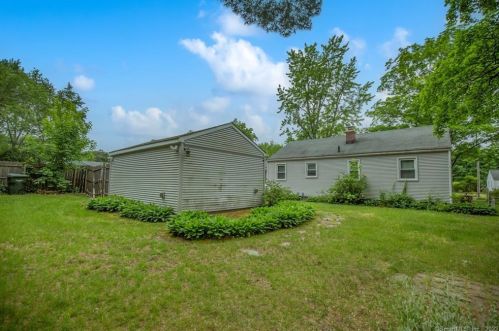 93 Aldrew Ter, Springfield MA 01119-2424 exterior