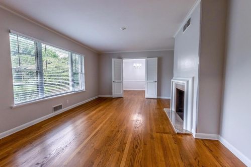 5731 Berkshire Ln, Dallas TX  75209-2401 exterior