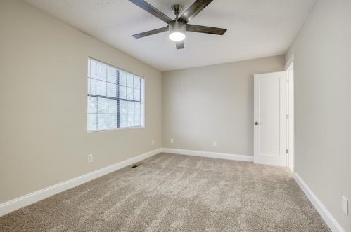 7058 Oakhill Cir, Austell GA 30168-6856 exterior