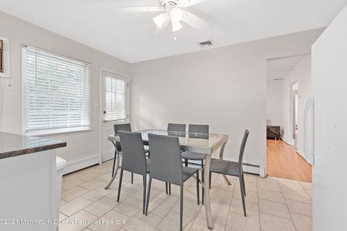 404 Brookside Ave, Oakhurst NJ  07755-1402 exterior