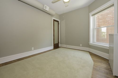 1318 Thorndale Ave, Chicago IL 60631-2287 exterior