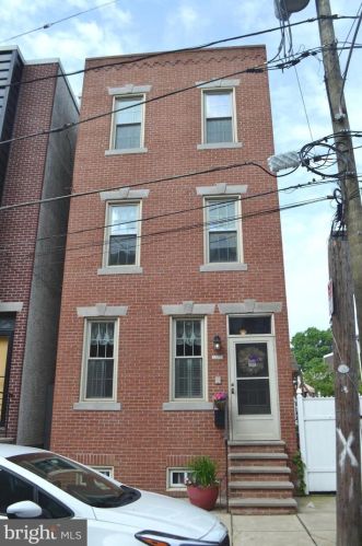 1208 Fletcher St, Philadelphia PA 19125-1540 exterior