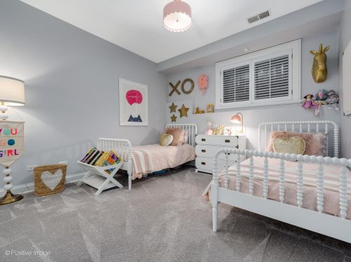 2237 Clybourn Ave, Chicago IL  60614-9410 exterior