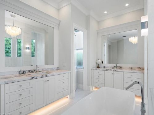 320 Devils Bight, Naples FL 34103-2432 exterior