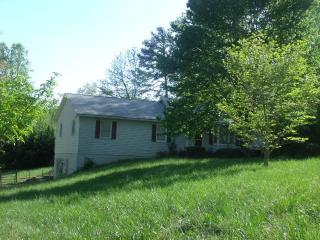 5415 Tina Ln, Summerfield, NC 27358-9756