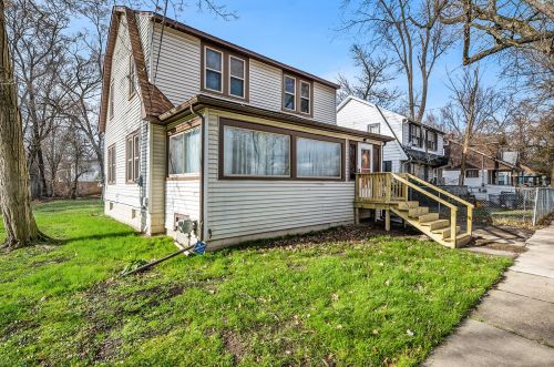 1605 Church St, Kalamazoo, MI 49007-1844