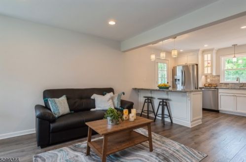 717 Kline Pl, Bridgewater NJ  08807-3134 exterior