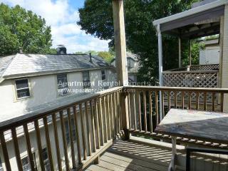 156 Thorndike St, Brookline MA  02446-5873 exterior