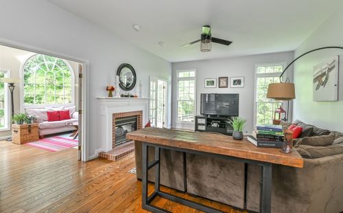 1636 Oakleaf Ln, Pittsburgh PA 15237-6708 exterior