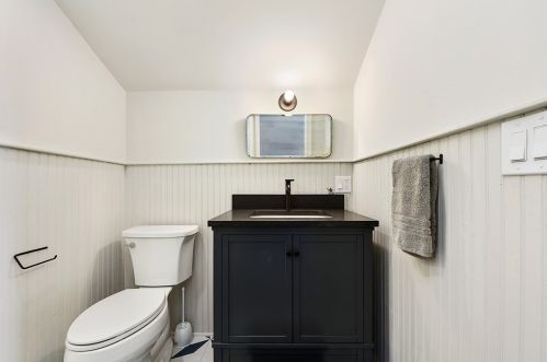 1426 Chateau St, Pittsburgh PA 15233-1242 exterior