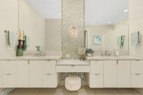 601 91 Ave, Naples FL 34108-2426 exterior