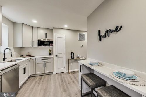 5506 C St, Washington DC  20019-6337 exterior