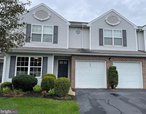142 Merlin Dr, Hummelstown PA exterior