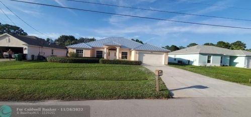 1049 Ingrassina Ave, Fort Pierce FL  34953-7208 exterior