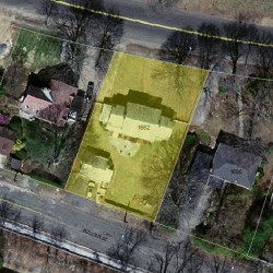 1662 Commonwealth Ave, Newton MA 02465-2821 aerial view