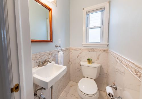 2346 90, Milwaukee WI 53226-4512 exterior